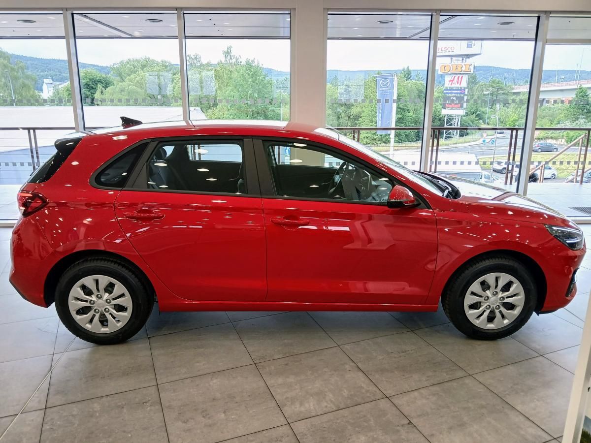 Hyundai i30, 1,0 T-GDI COMFORT - fotka 2