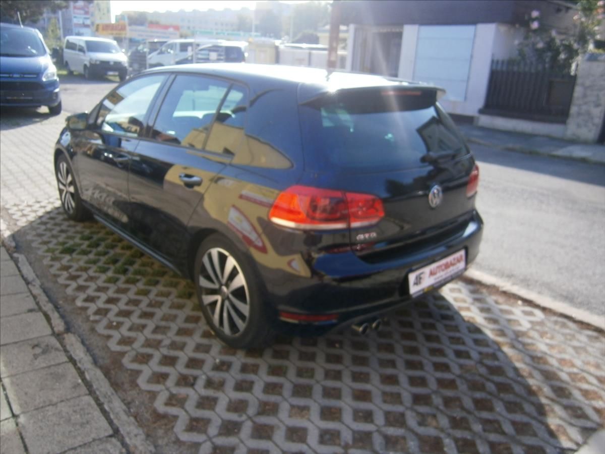 Volkswagen Golf, 2,0 TDI  GTD 125 KW - fotka 4