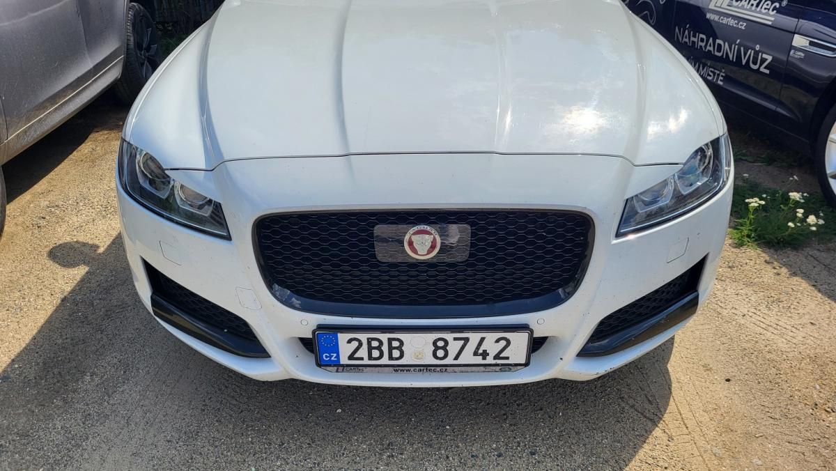 Jaguar XF, Prestige 2,0 l i4D Aut. - fotka 5