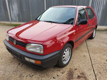 1.6i 55kW, 29 000 km, 1. maj.