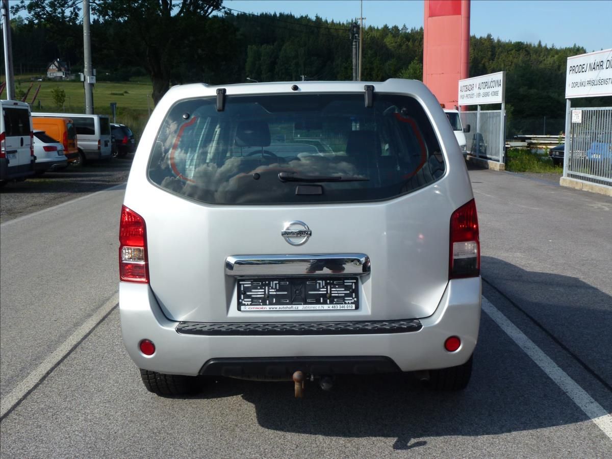 Nissan Pathfinder, 2,5 DCI 4x4 7míst - fotka 6
