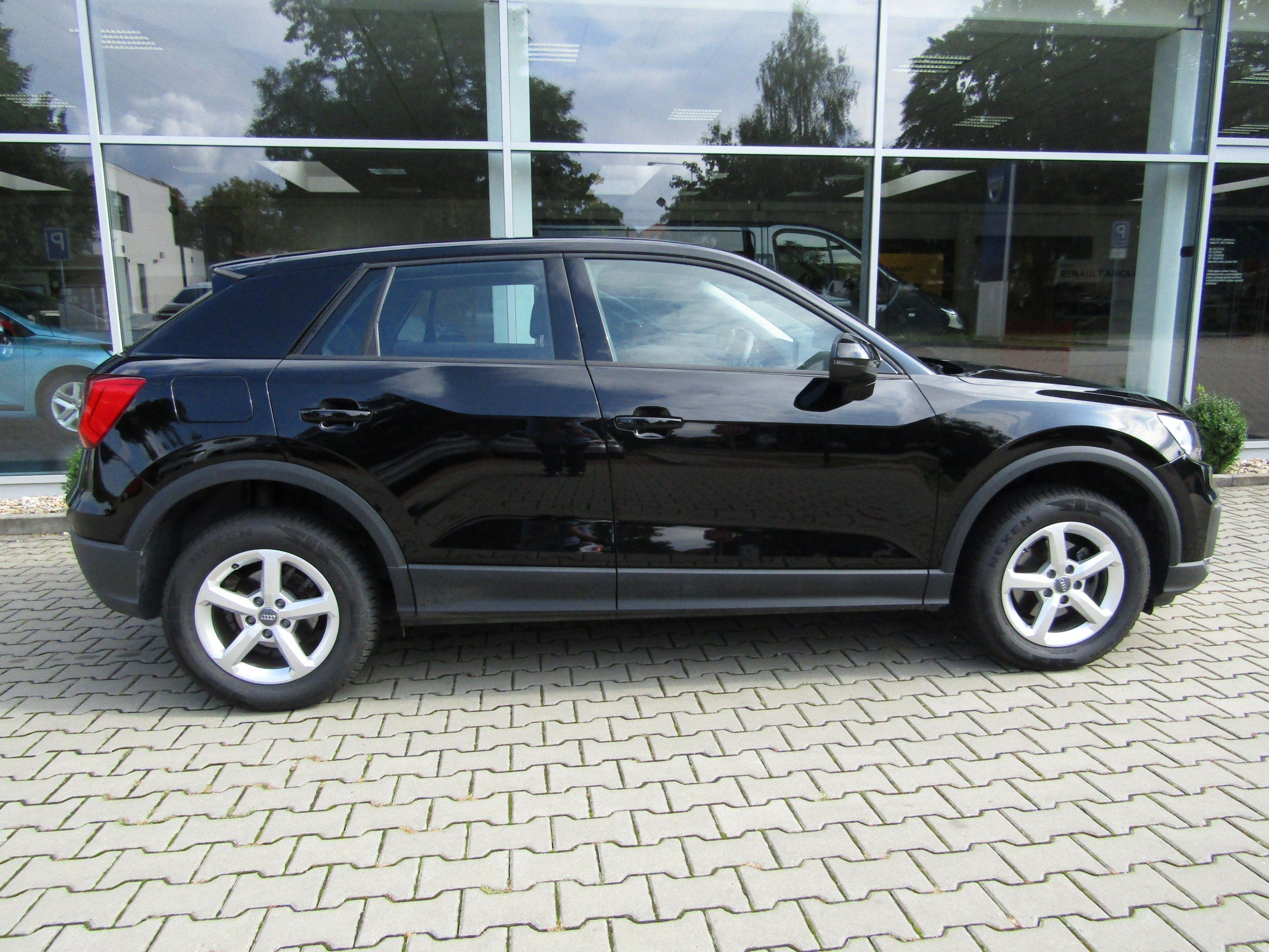 Audi Q2, 30 TFSI, nová TK do 03/2028 - fotka 4