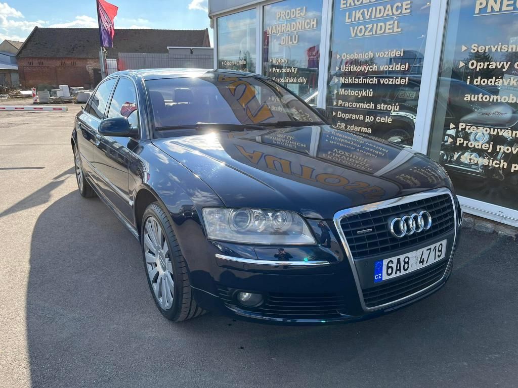 Audi A8, 4,2 Long - Vládní vůz - fotka 4