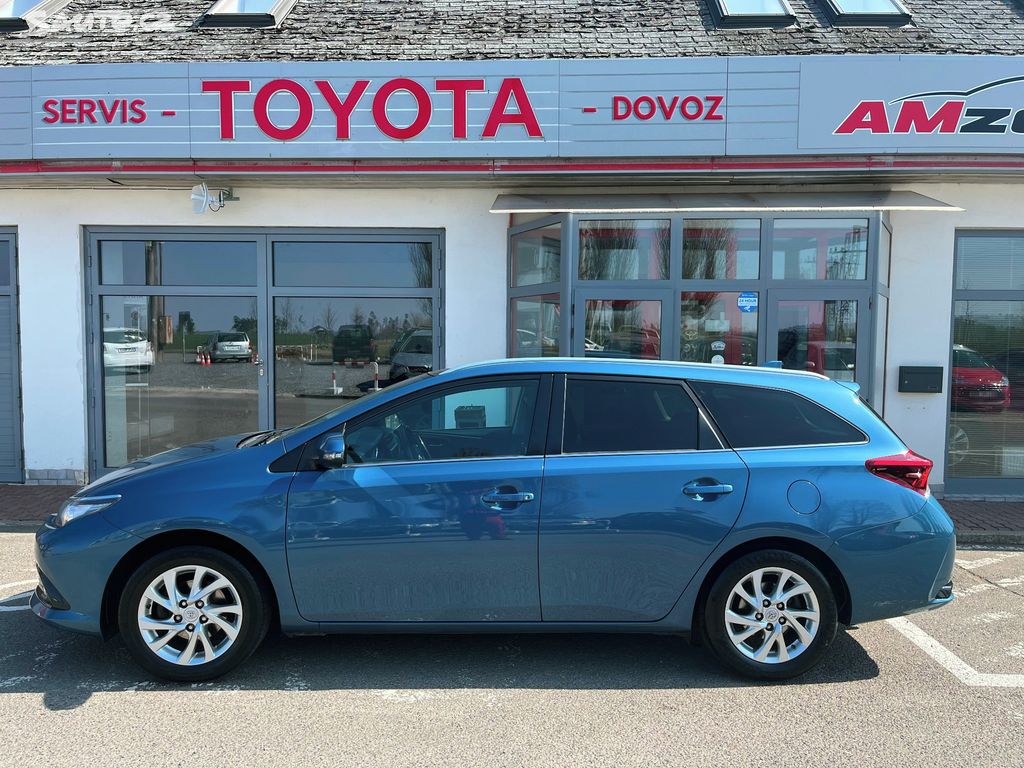 Toyota Auris, fotka 3