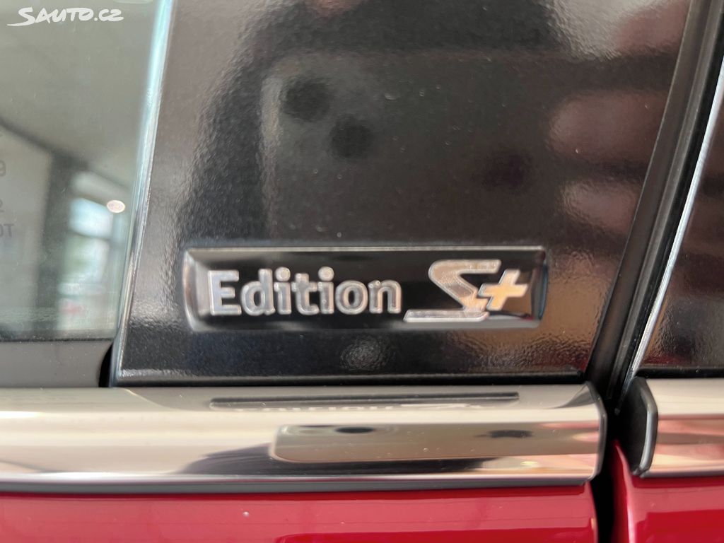 Toyota Auris, fotka 12