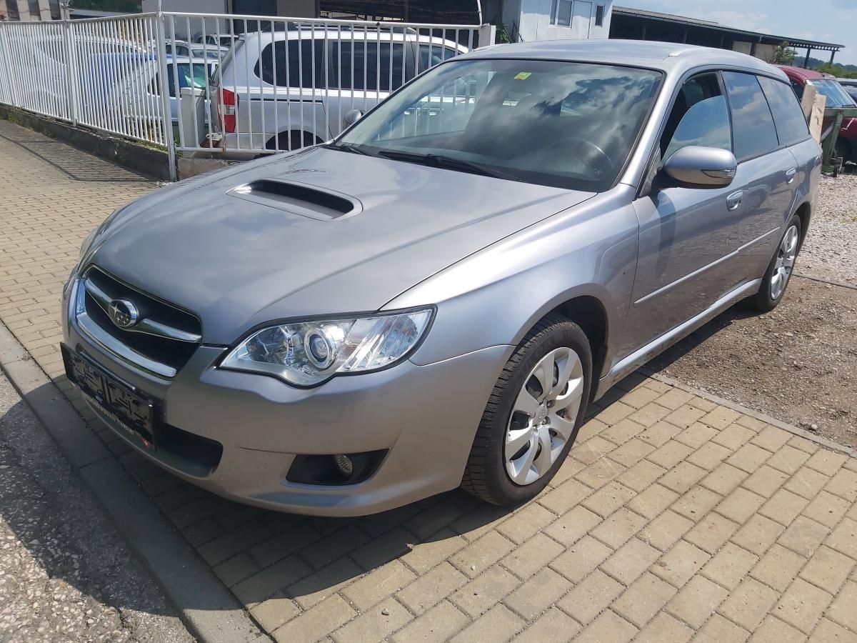 Subaru Legacy, 2,0 TD AWD - fotka 5