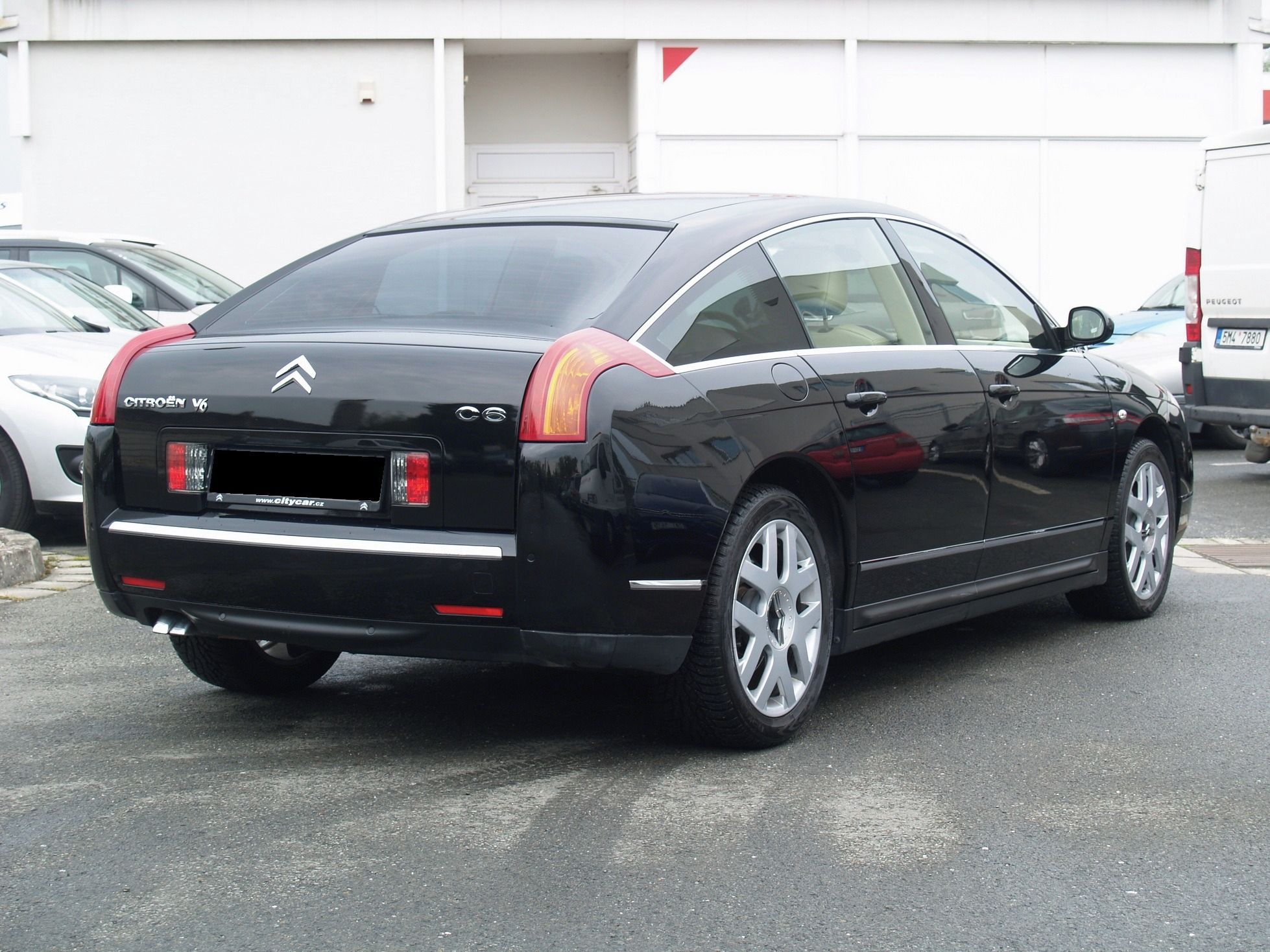 Citroën C6, Exclusive 3,0i - fotka 3