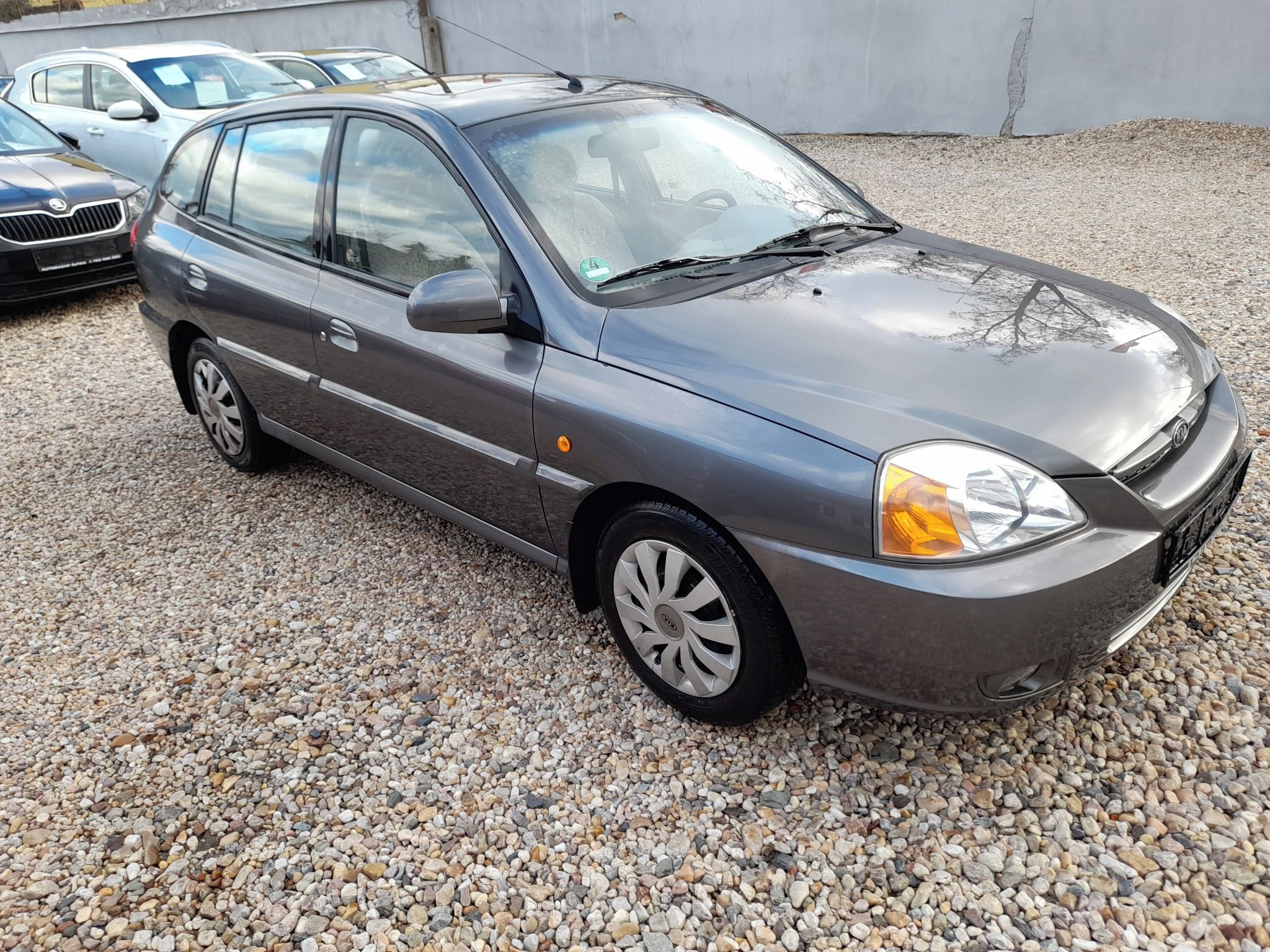 Kia Rio, 1.3i 60KW Kombi - fotka 3