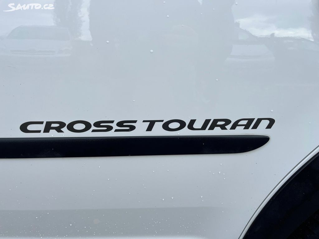 Volkswagen Touran, fotka 24