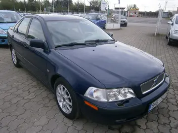 Volvo S40, 1.8i 90kw,CZ,2x kola