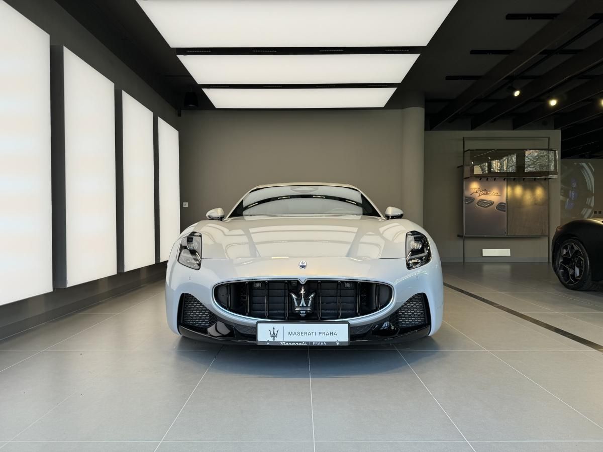 Maserati GranTurismo, Modena 490HP - fotka 2