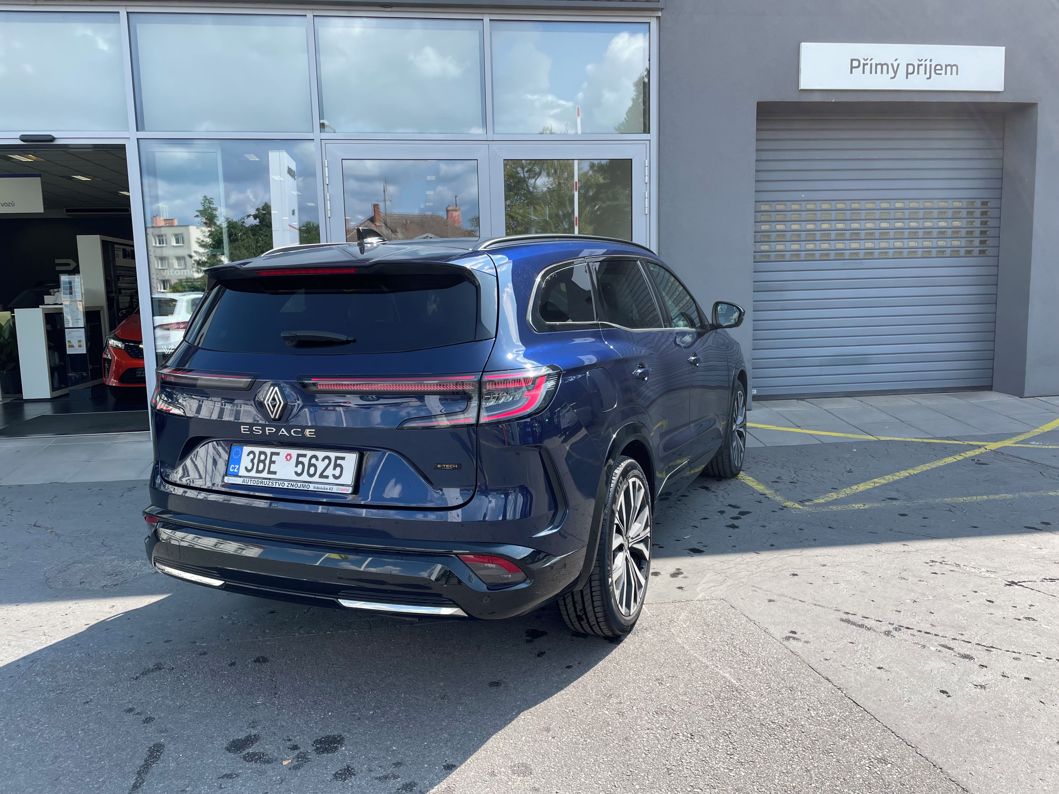 Renault Espace, iconic E-Tech full hybrid 200 - fotka 4
