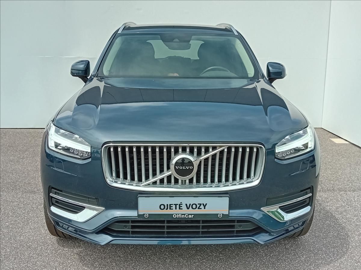 Volvo XC90, 2,0 AWD MOMENTUM PRO  B5 - fotka 4
