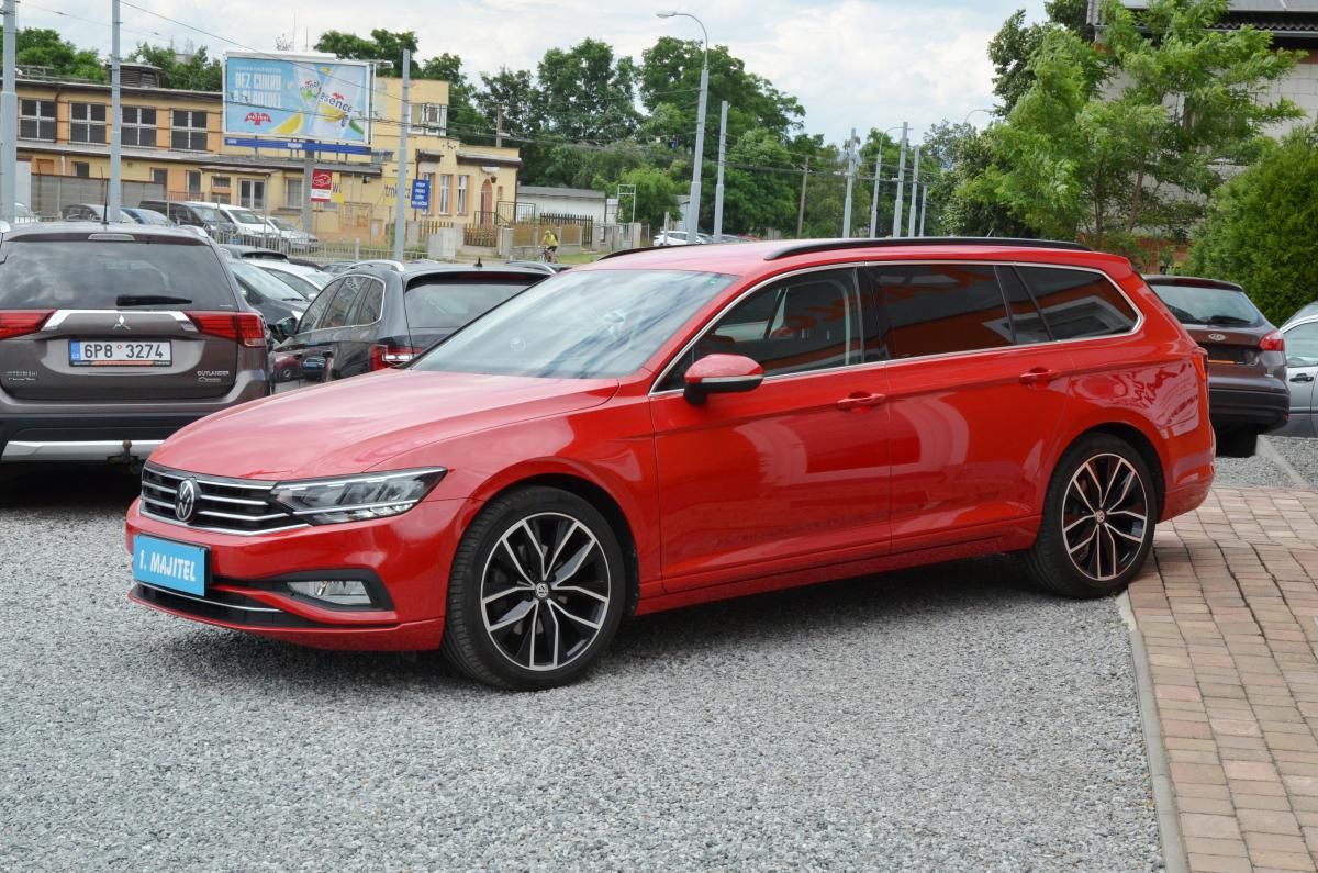 Volkswagen Passat, 2.0 TDi DSG / 77.300km / 1.MAJ - fotka 3