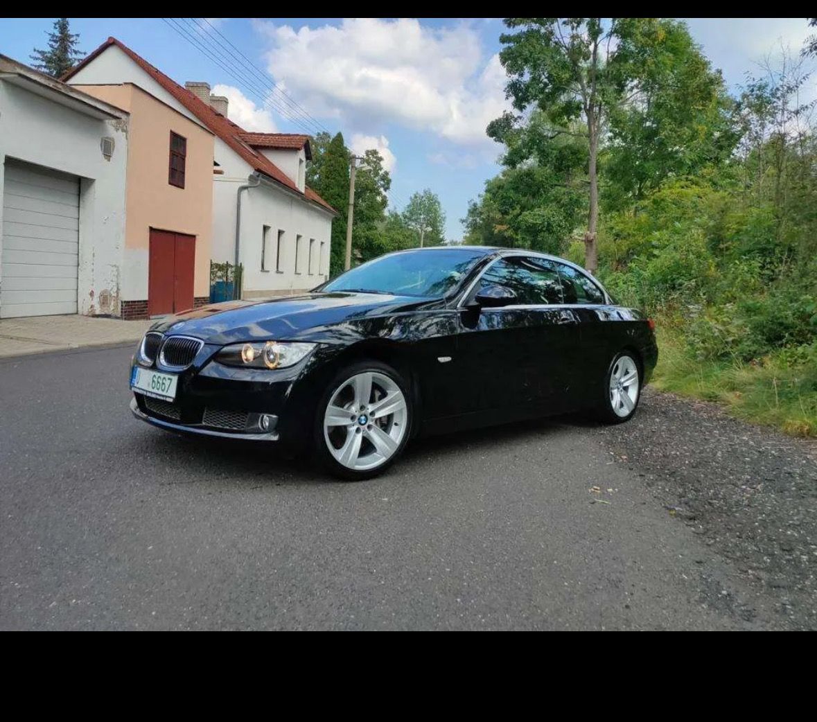 BMW Řada 3, 335i  cabrio - fotka 3