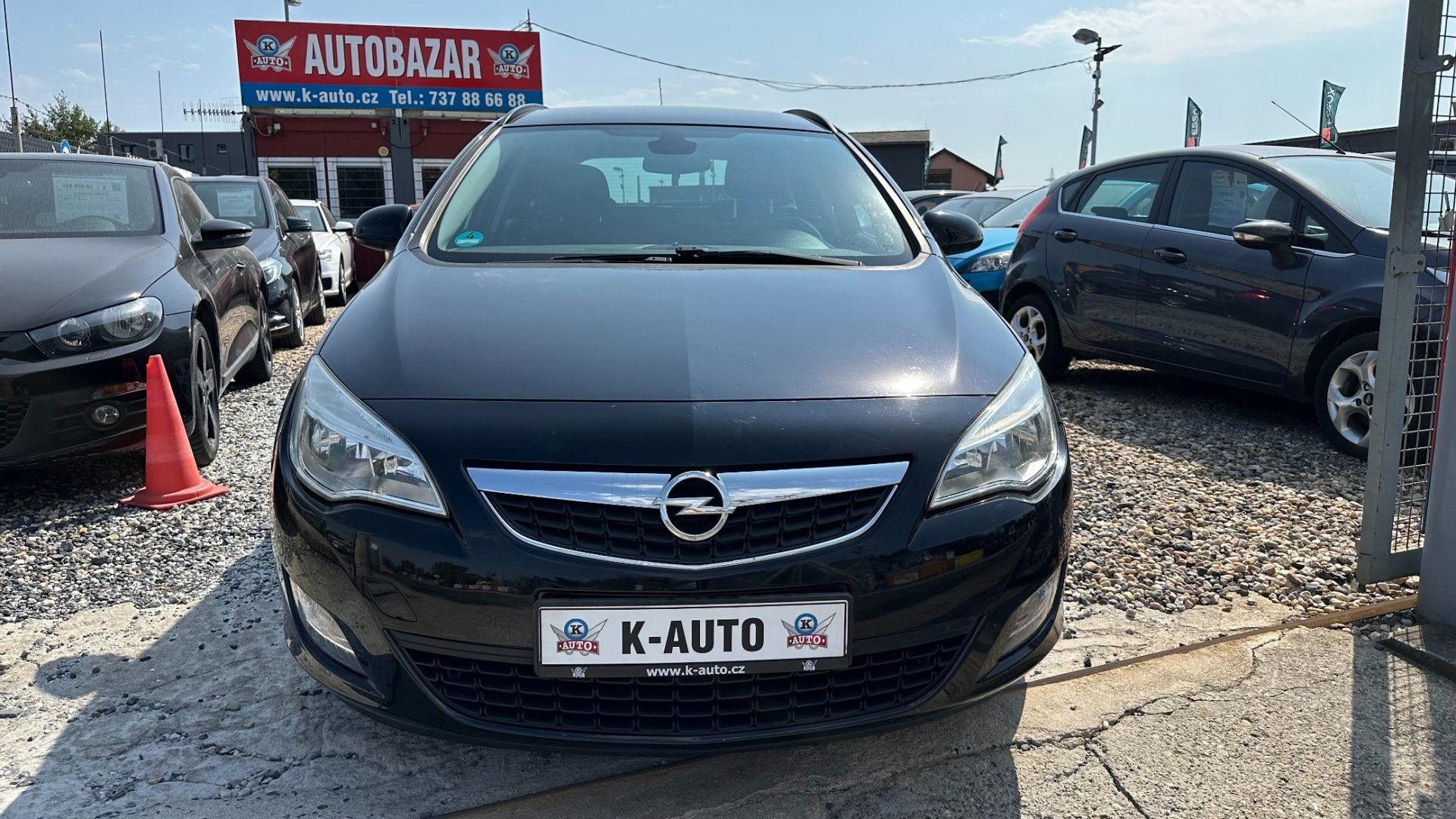 Opel Astra, 1.4T 88kW *ALU*Tempomat*1Maj* - fotka 2