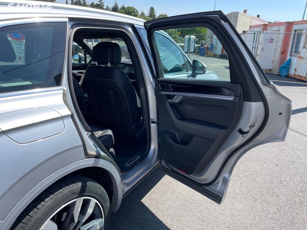Volkswagen Touareg, 3,0 TDi 4X4 210kW R-LINE
