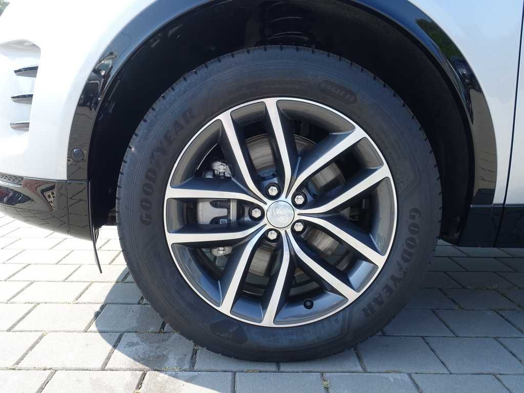 Land Rover Discovery Sport, 1,5 R-Dynamic SE P300e - fotka 2