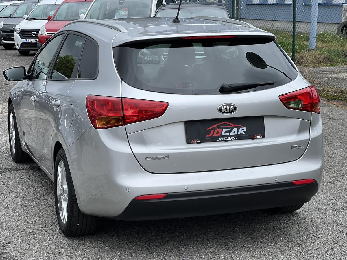 Kia Cee´d, 1.4 CVVT LPG KLIMA TEMPOMAT - fotka 5