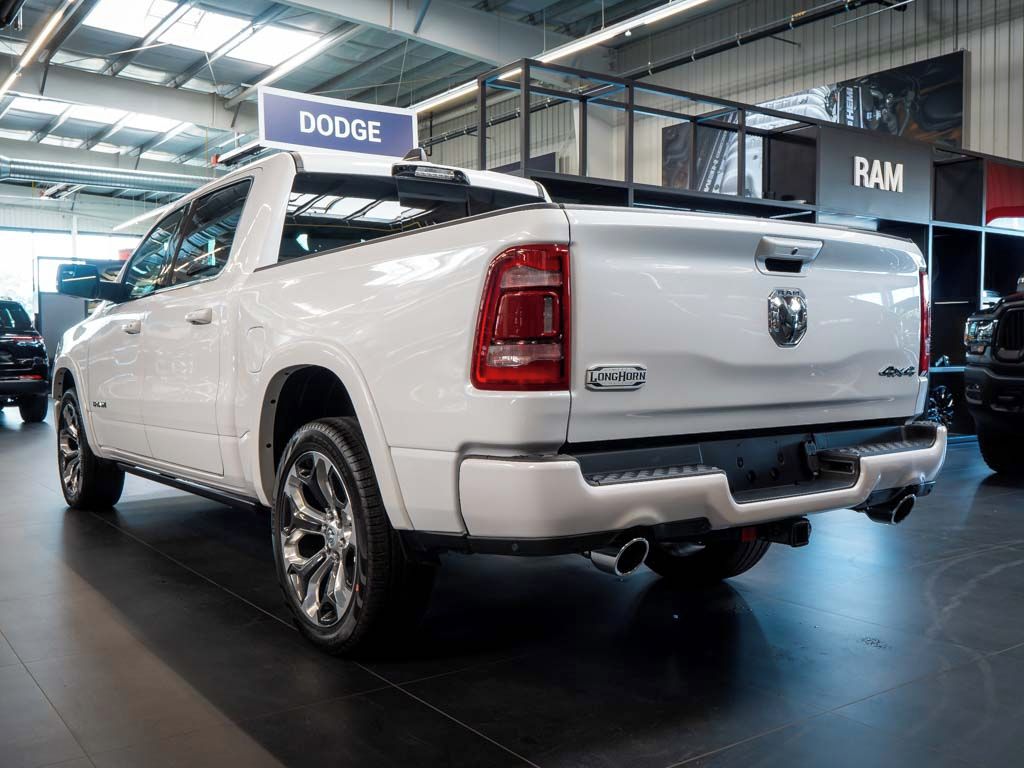 Dodge Ram, 5.7 V8 eTorque, Longhorn - fotka 3