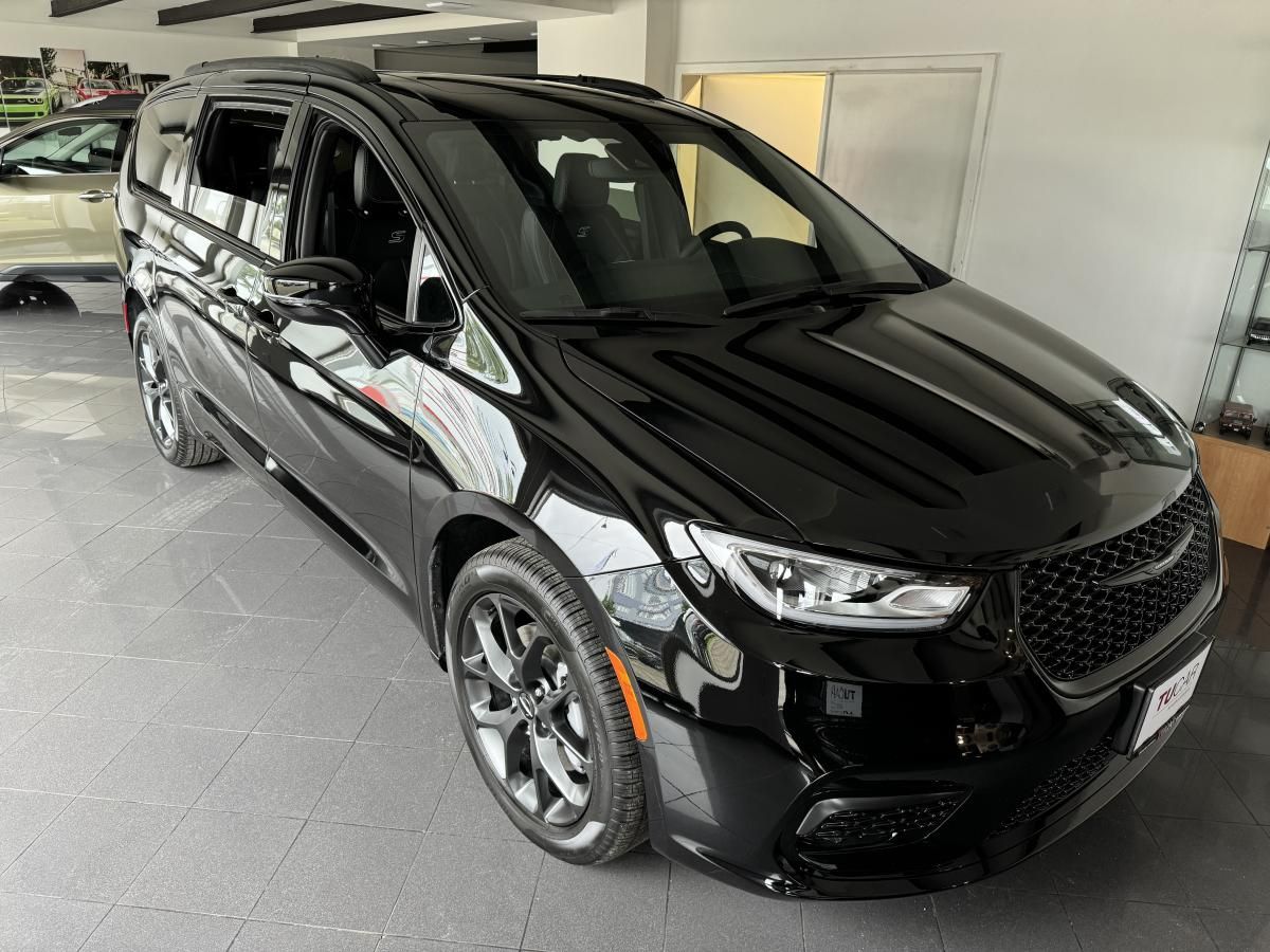 Chrysler Pacifica, AWD Touring-L S-Appearance - fotka 5