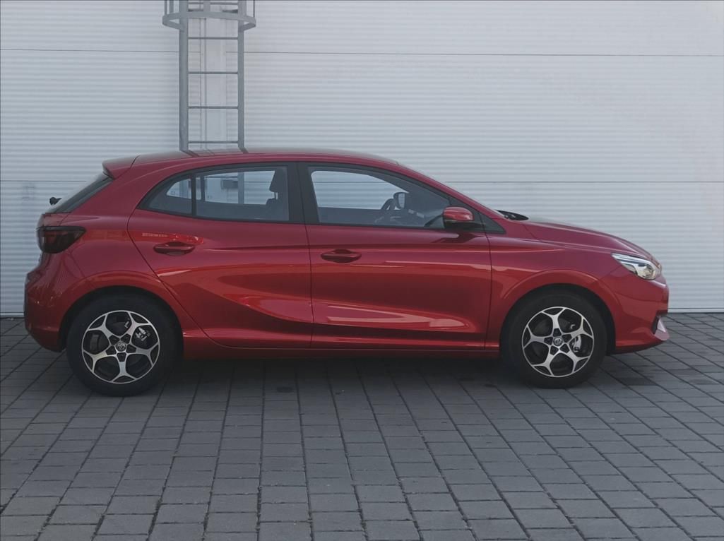 MG MG3, 1,5 Hybrid+ 195k AT 4x2 100kW+ - fotka 3