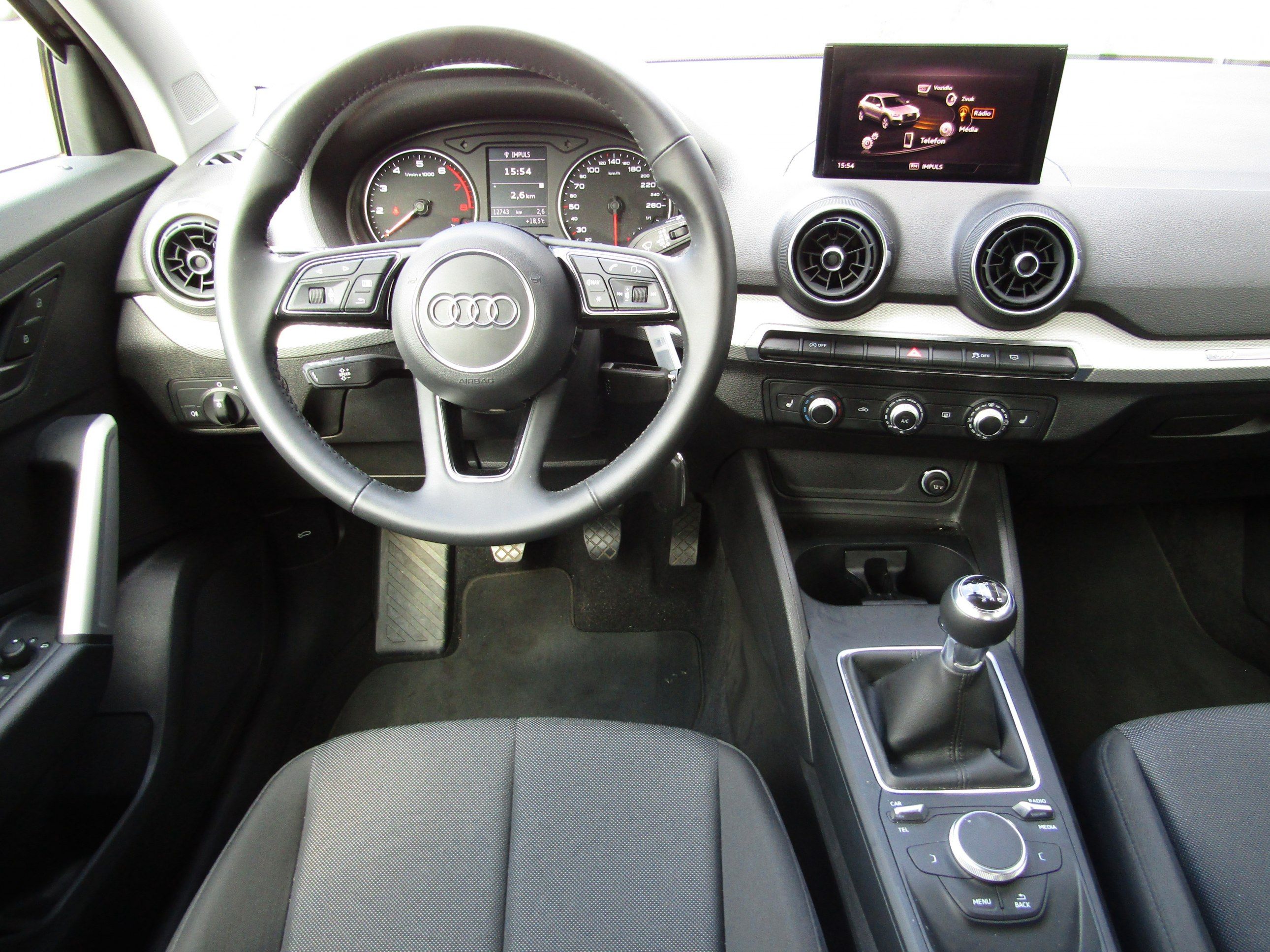 Audi Q2, 30 TFSI, nová TK do 03/2028 - fotka 5