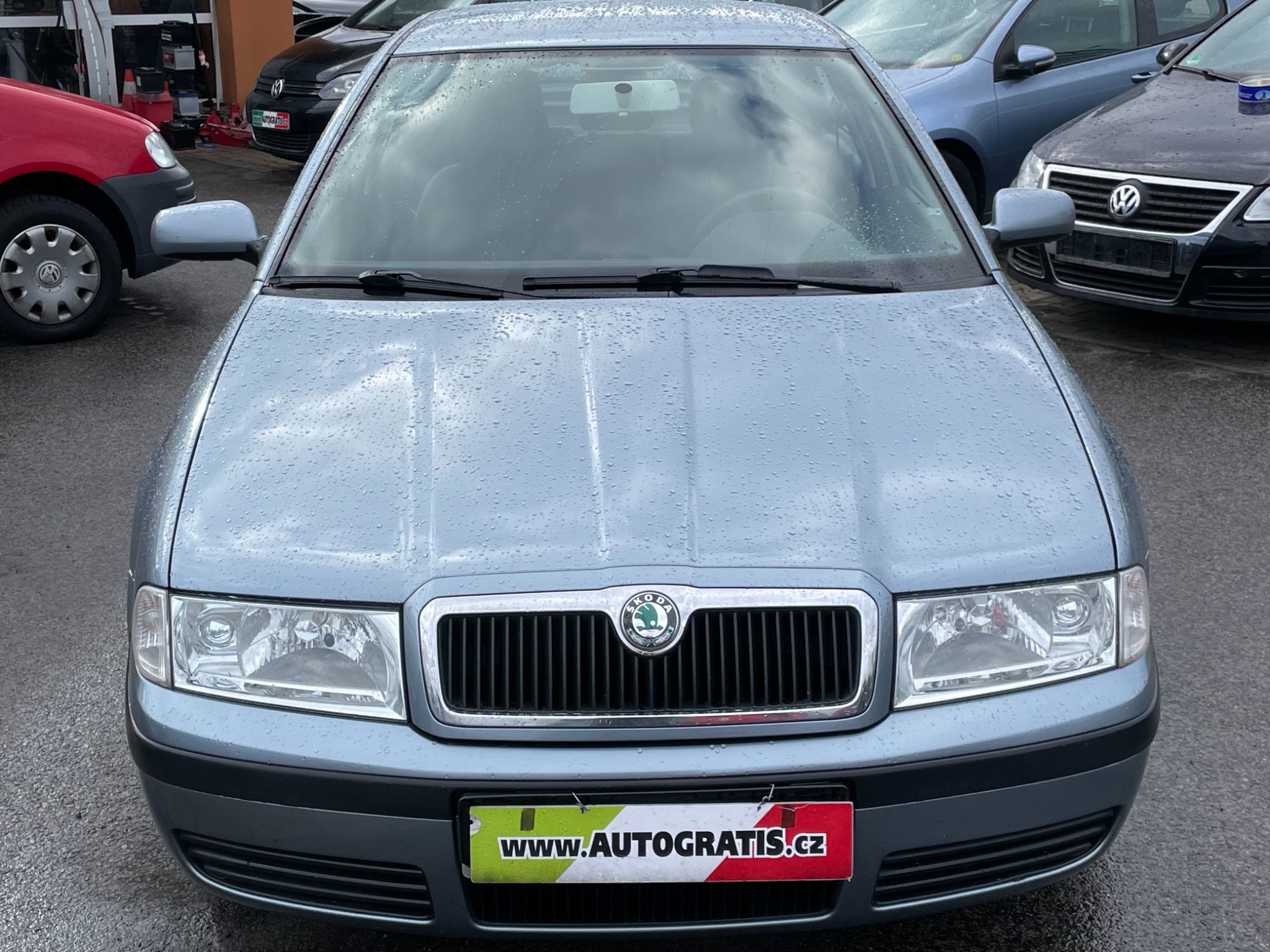 Škoda Octavia, 1.6i-TOUR-KLIMA-EL.OKNA - fotka 3