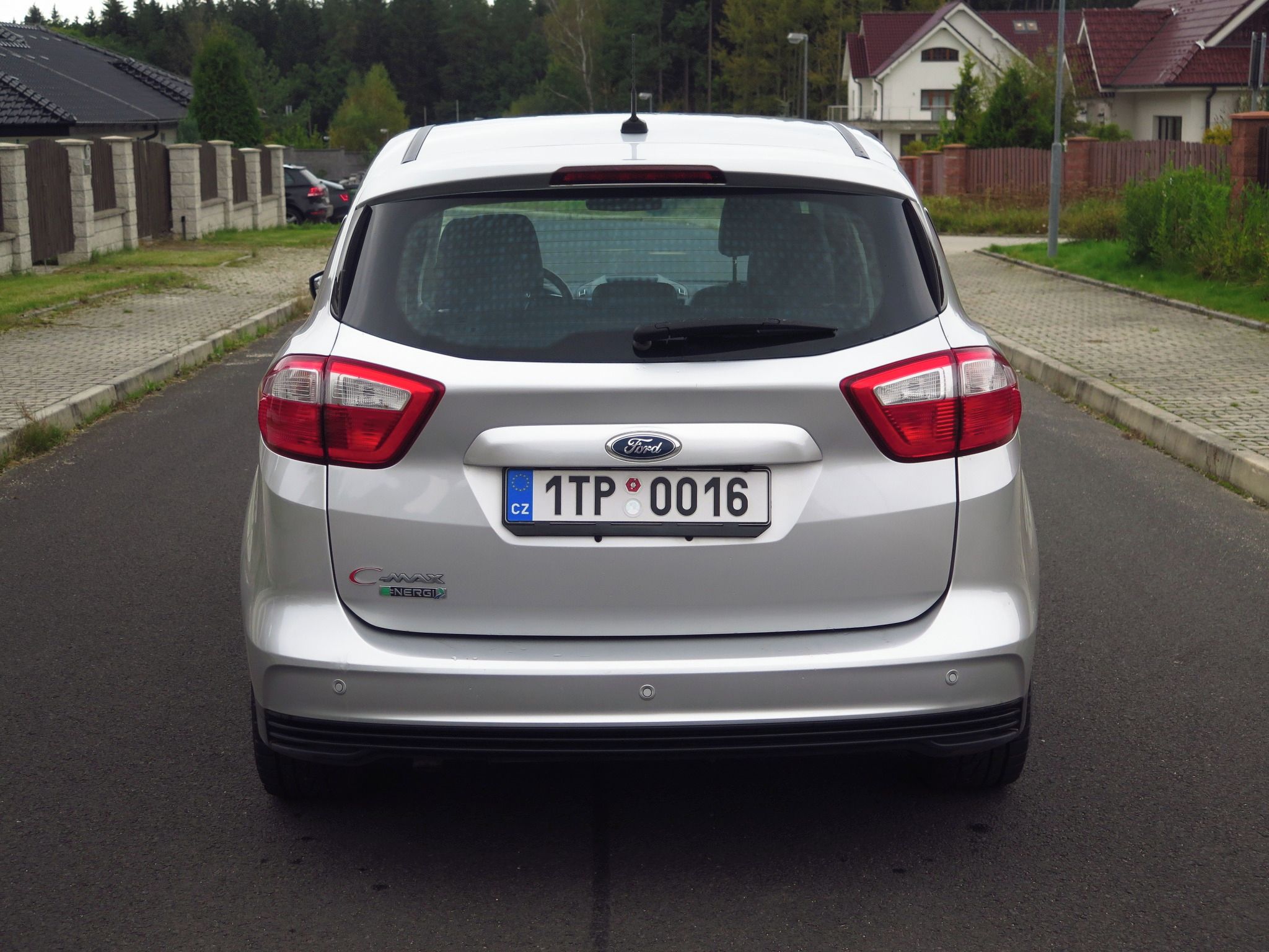 Ford C-MAX, PLUG-IN - Energi - Hybrid - fotka 4