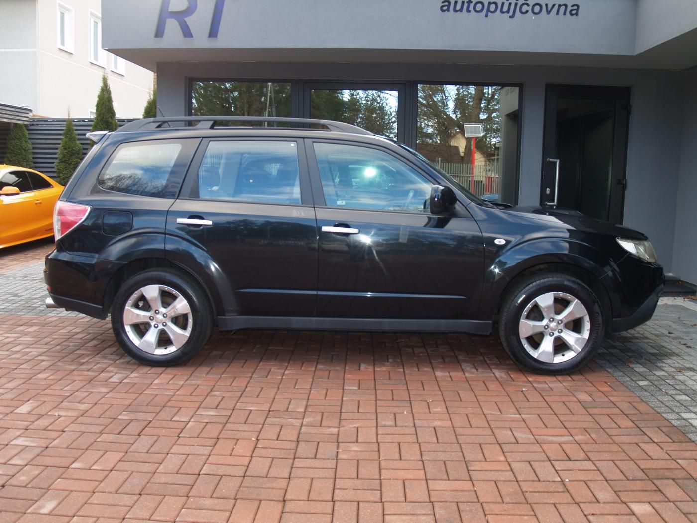 Subaru Forester, 2,0TD - fotka 5