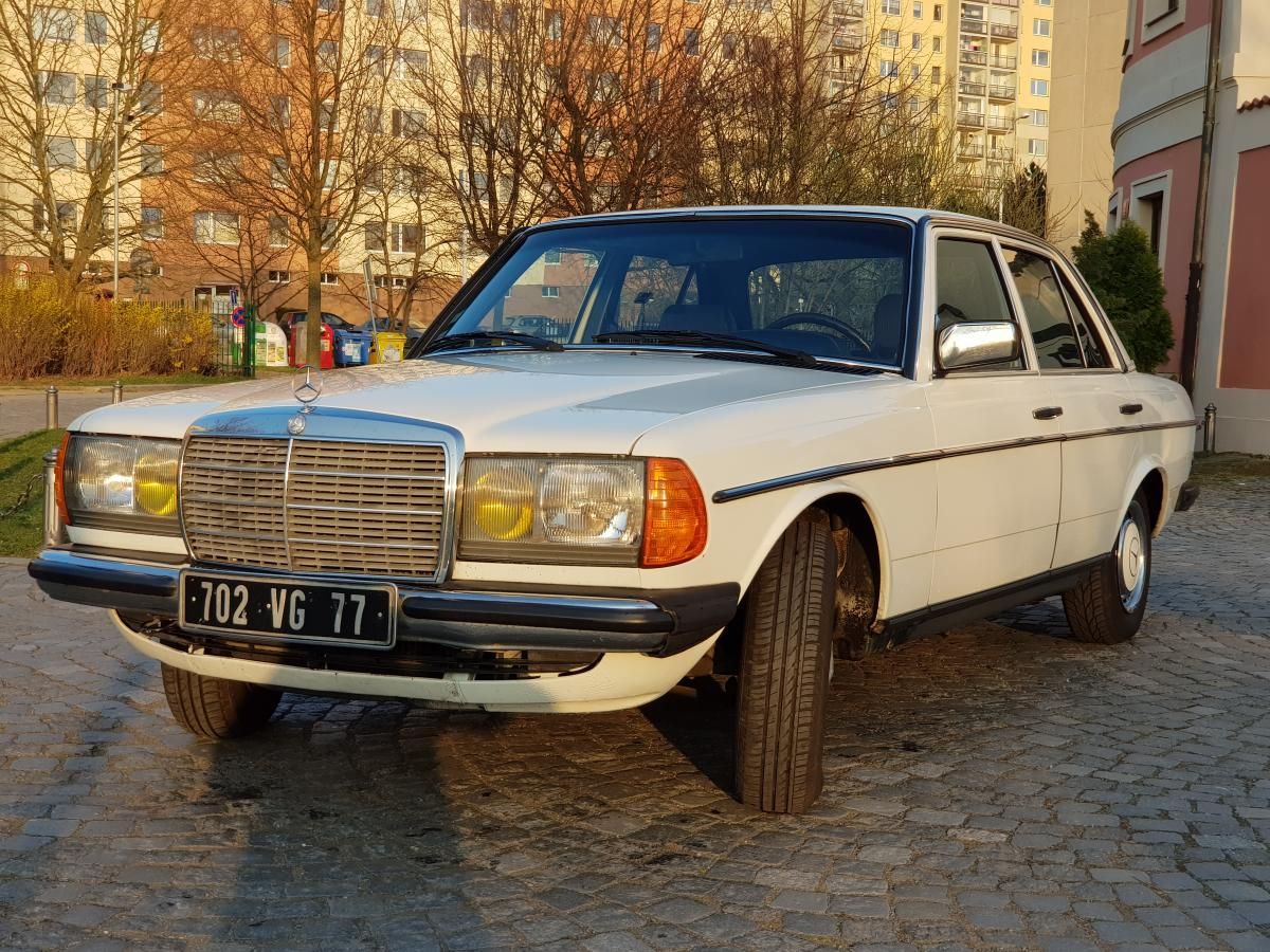 Mercedes-Benz, W123 200E 1.MAJ+originál stav! - fotka 3