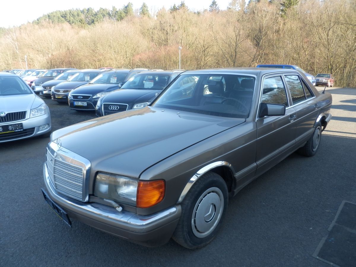 Mercedes-Benz 126, 300SE 3,0 132KW