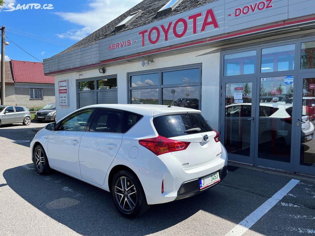 Toyota Auris, fotka 4
