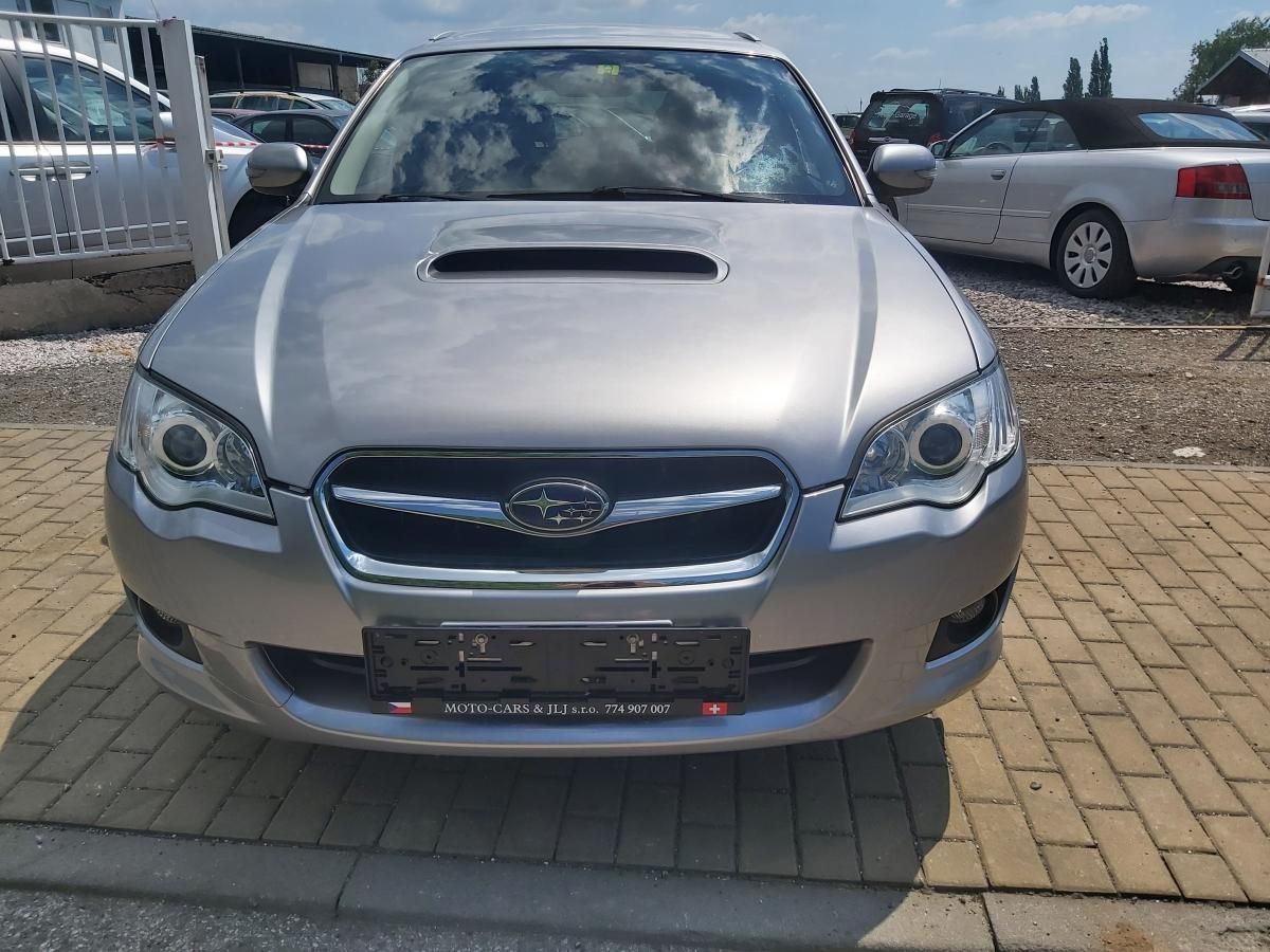 Subaru Legacy, 2,0 TD AWD - fotka 3