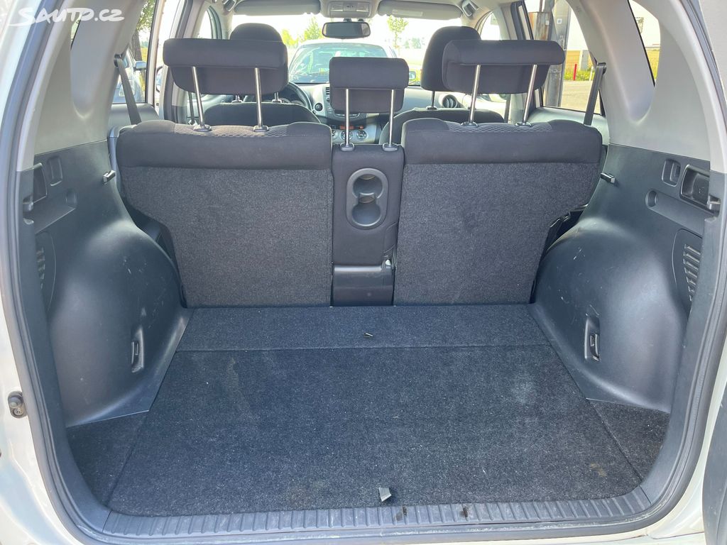 Toyota Rav4, fotka 19