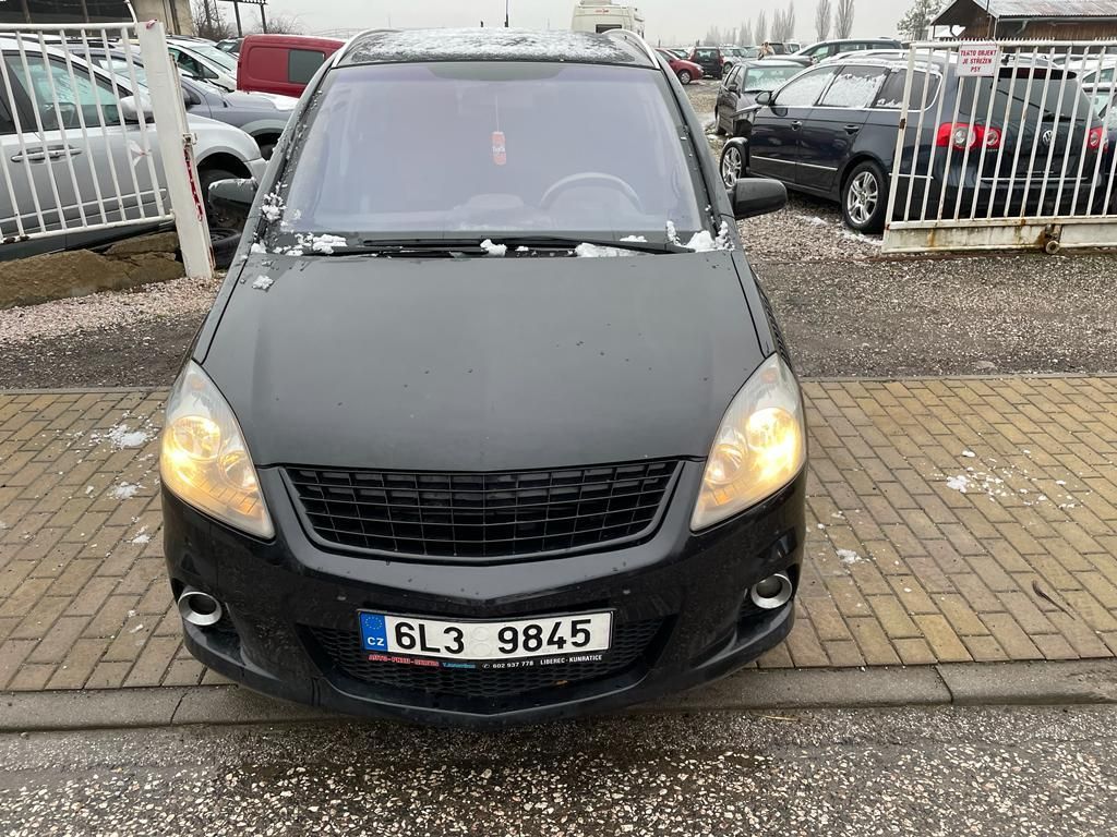 Opel Zafira, 2,0 177 KW - fotka 4