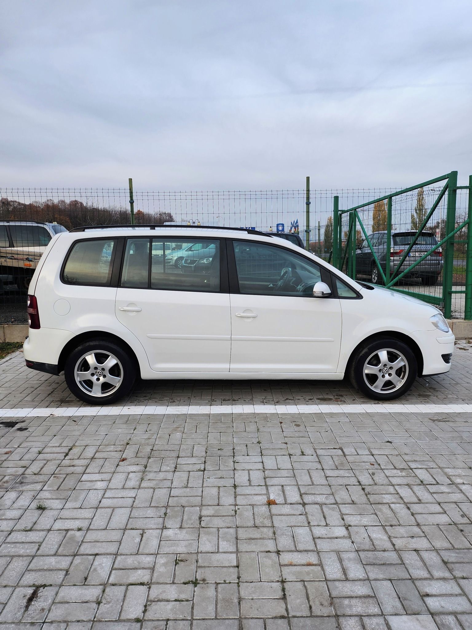 Volkswagen Touran, 2.0 Tdi - fotka 5