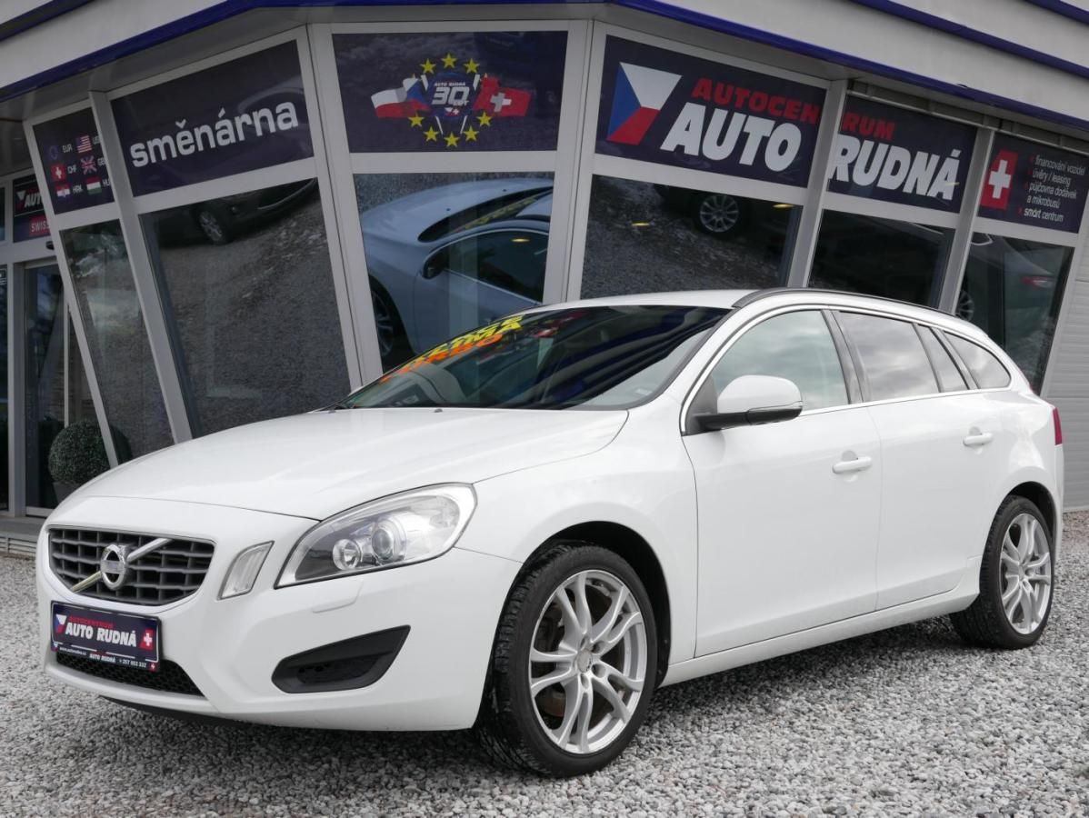 Volvo V60, 2,0T 203PS Xenony/Navi