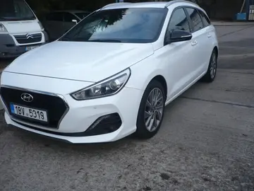 Hyundai i30, 1.6 CRDI 81 kW