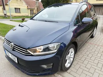 Volkswagen Golf Sportsvan, 1,6 TDI VÝHŘEV NAVIGACE