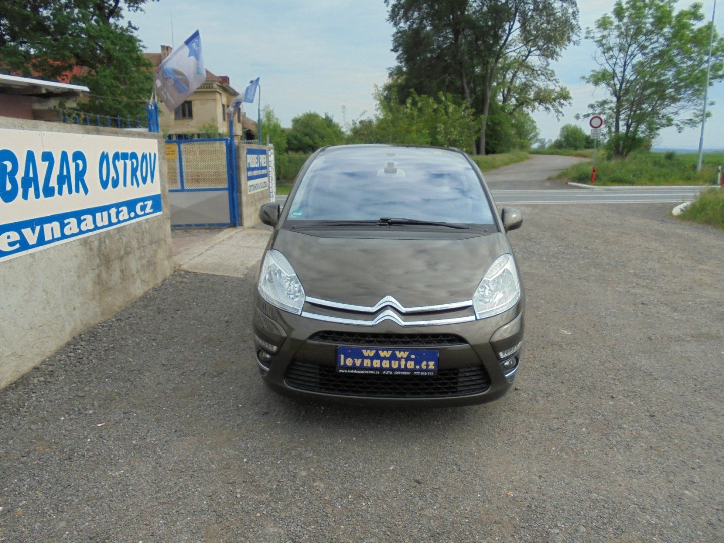 Citroën C4 Picasso, 1.6 benzín 88KW - fotka 2