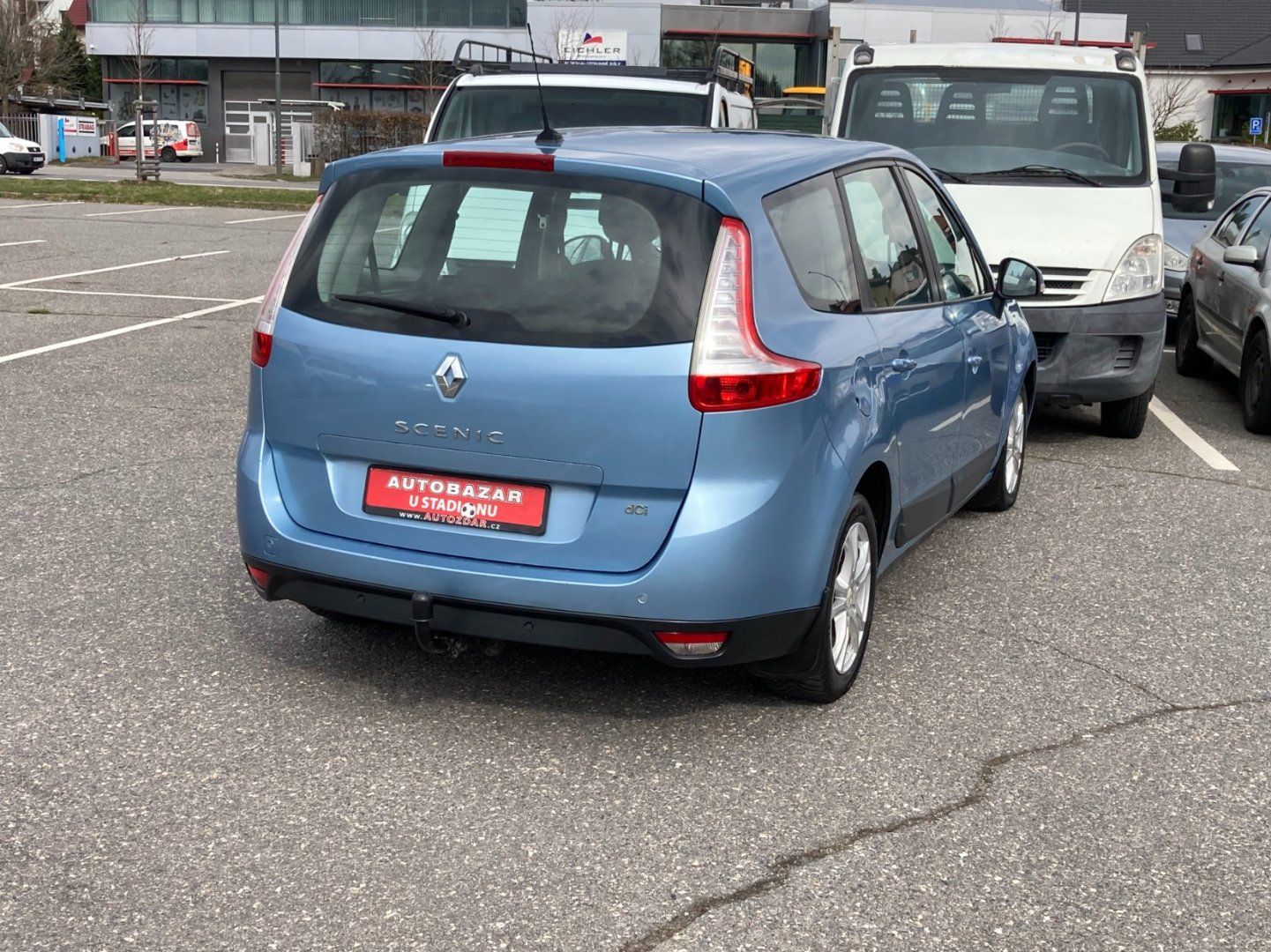 Renault Grand Scénic, 1,9 DCi 96kW tažné z. 7 míst - fotka 3