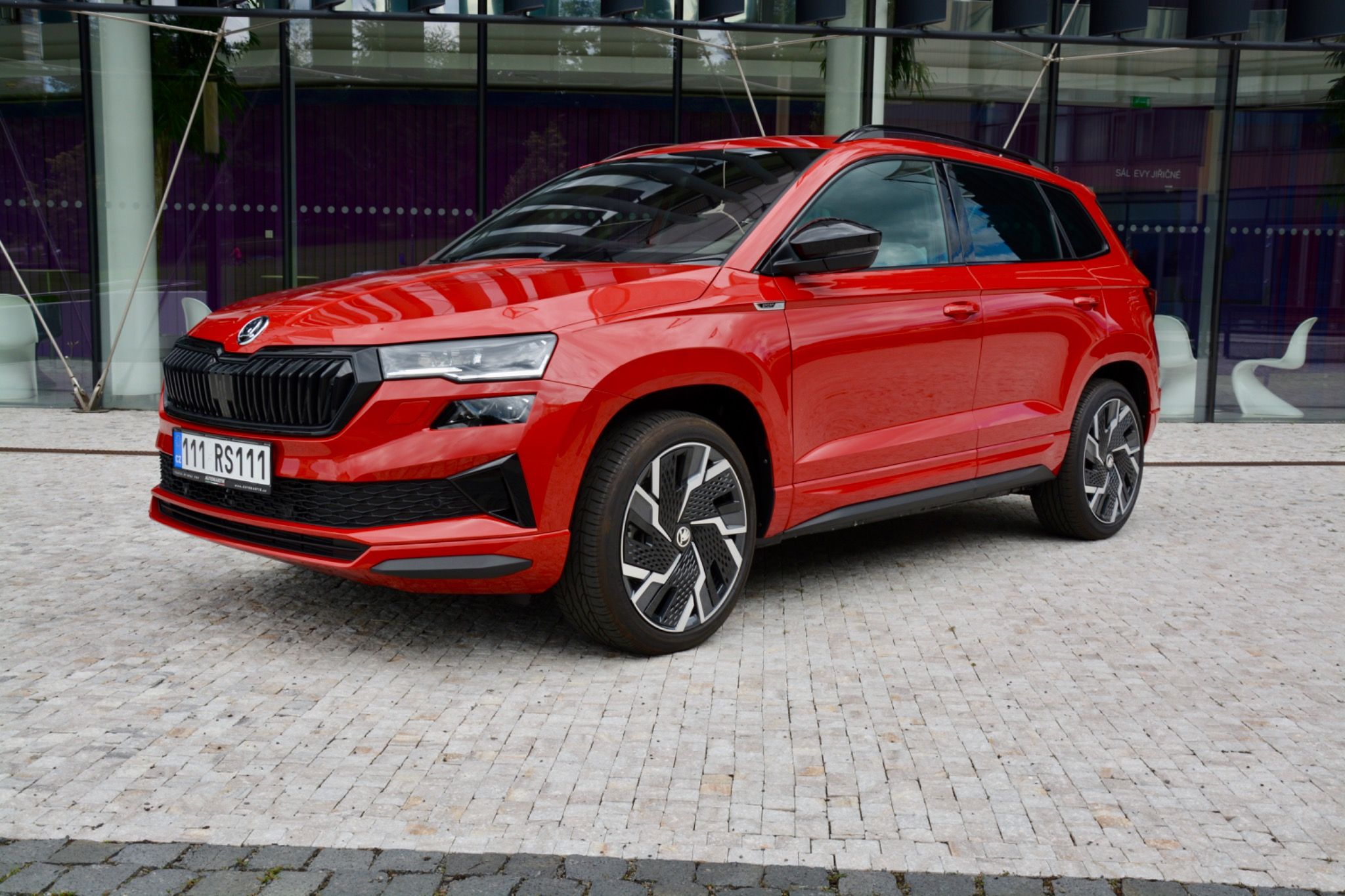 Škoda Karoq, Sportline Exclusive 2,0TSI 4x4 - fotka 4