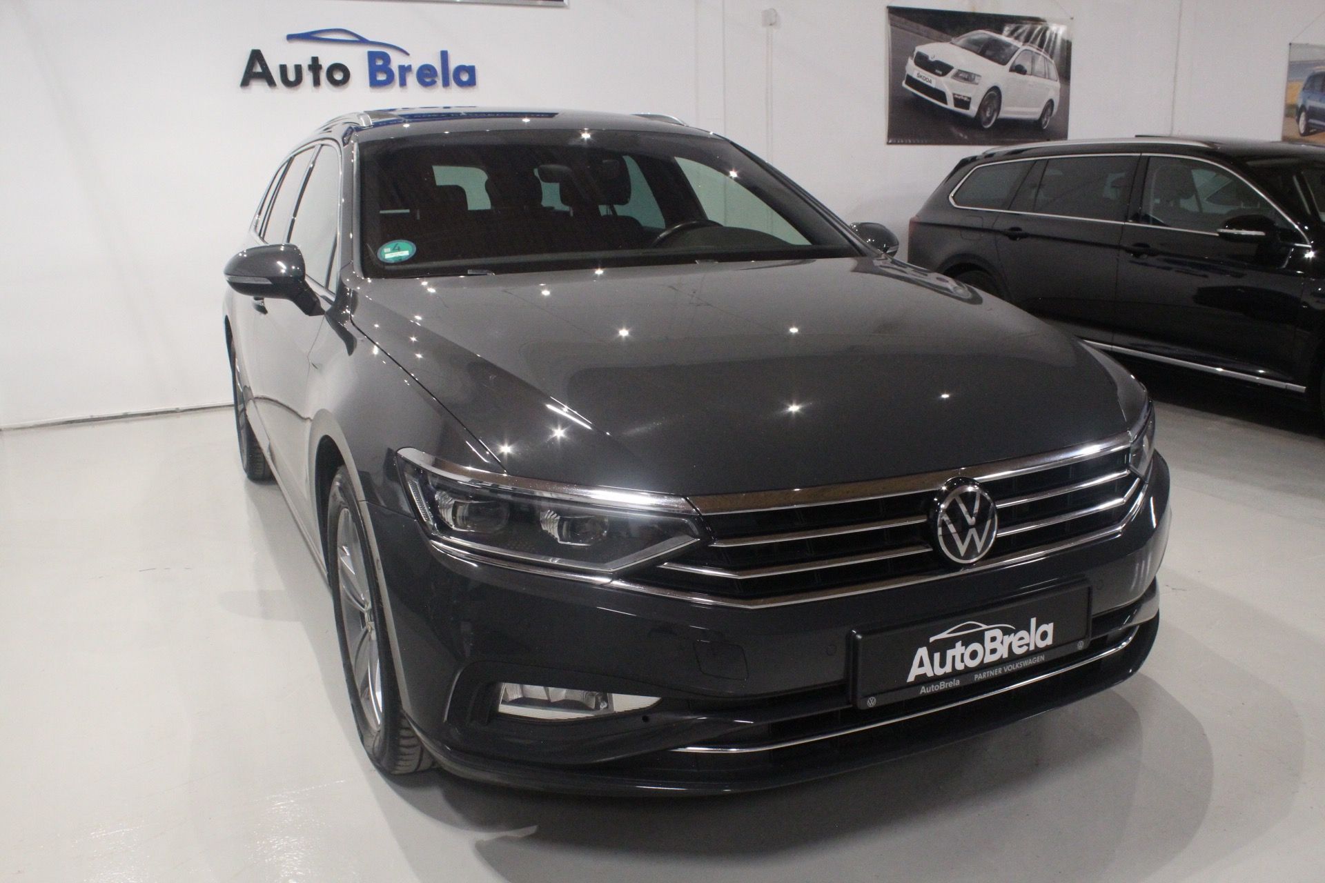 Volkswagen Passat, 2.0TDI DSG Display Matrix 2021 - fotka 2