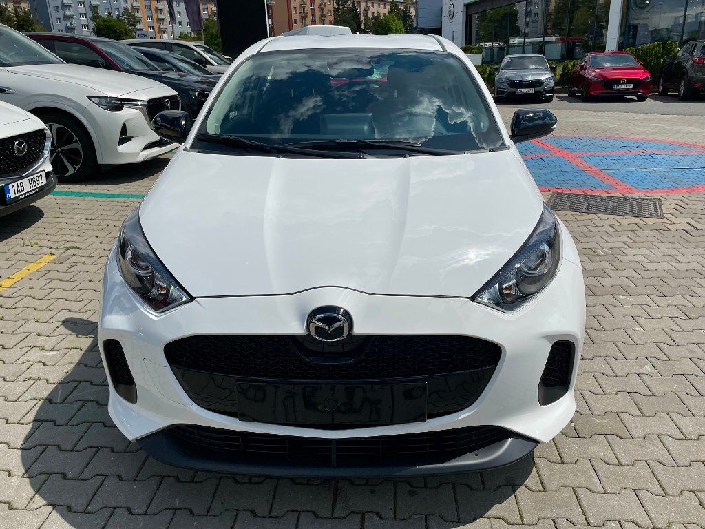 Mazda 2 Hybrid, 1,5 HEV Centre-Line 12 690km - fotka 6