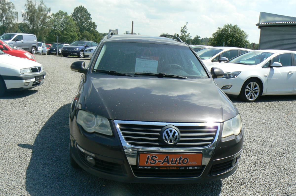 Volkswagen Passat, 2,0 TDi Combi - fotka 3