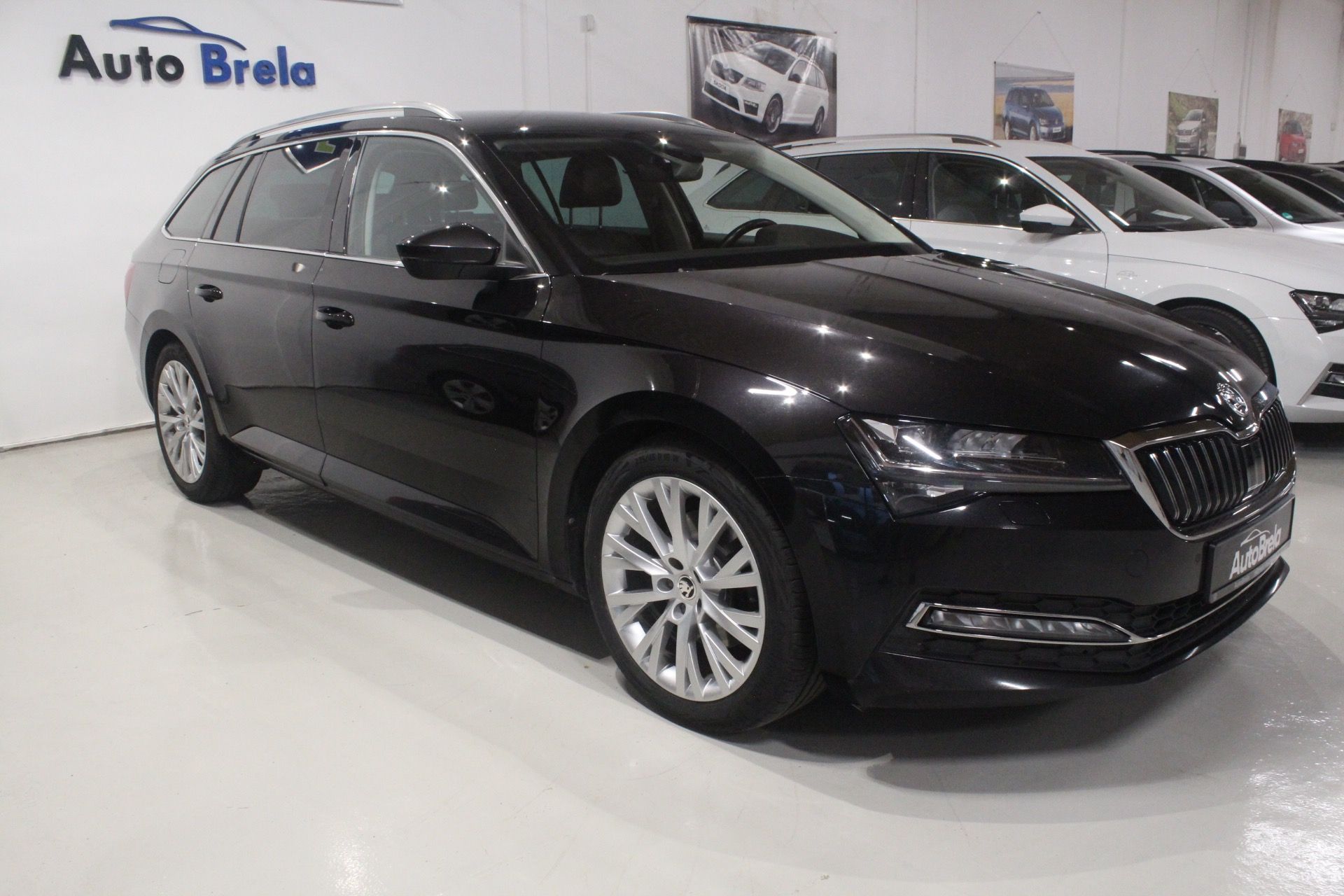 Škoda Superb, 2.0TDI DSG Facelift Matrix - fotka 3