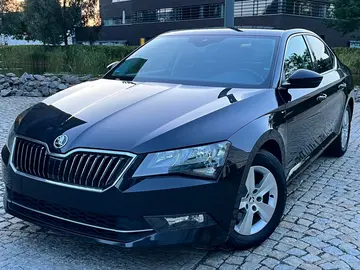 Škoda Superb, 2.0TDI 110KW NAVI VÝHŘEV TAŽNÉ