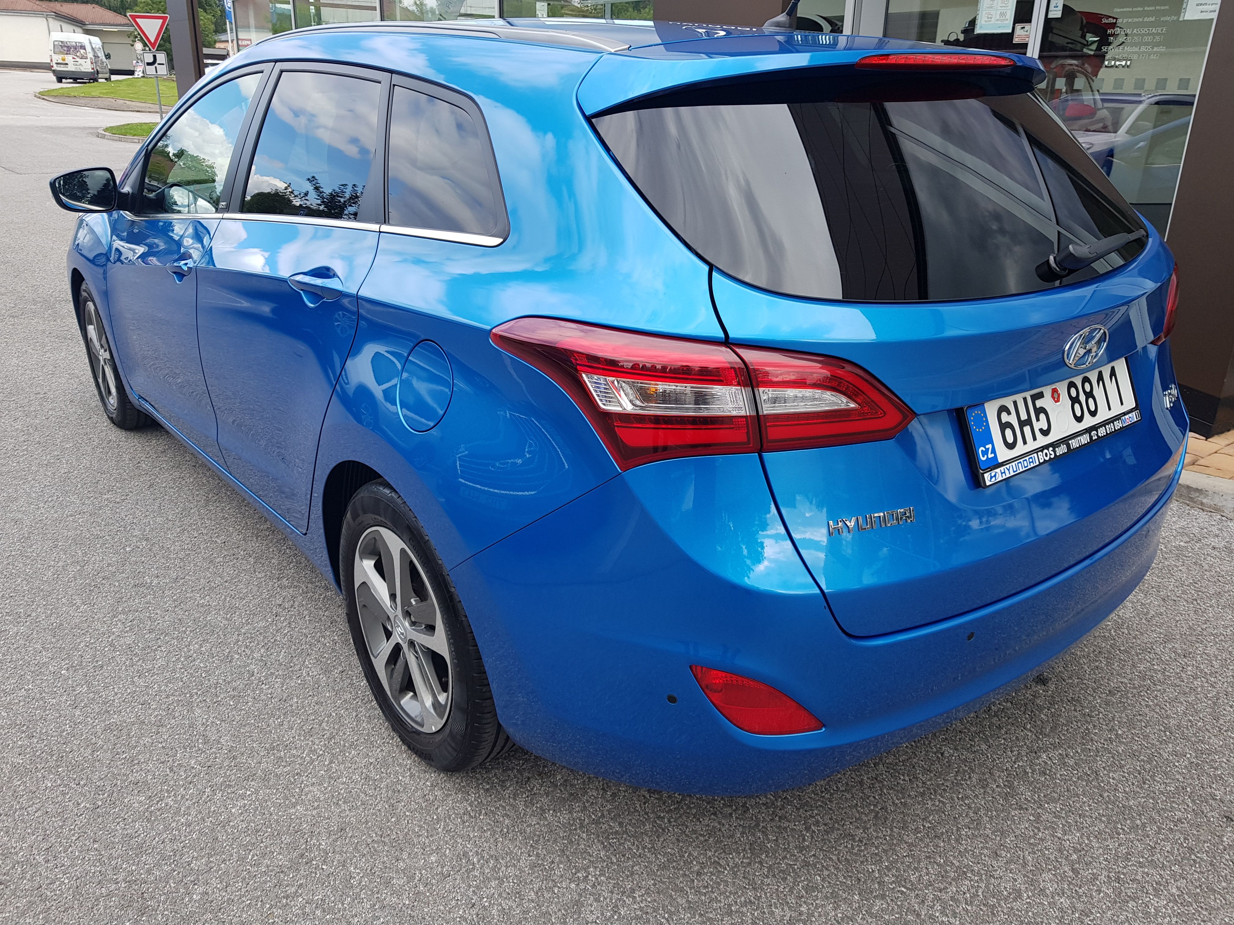 Hyundai i30, WG 1,6i Weekend ,digital.klima - fotka 4