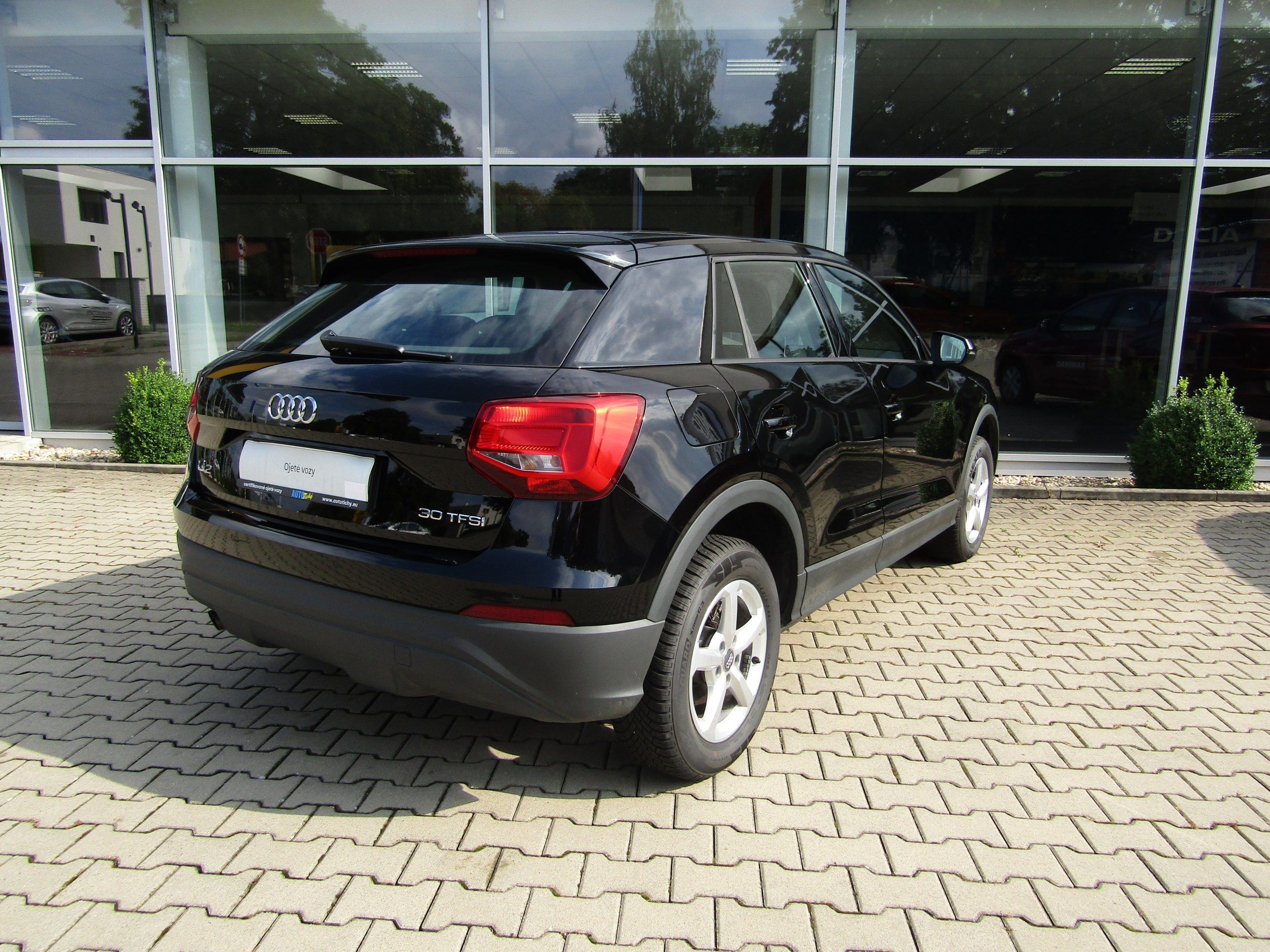 Audi Q2, 30 TFSI, nová TK do 03/2028 - fotka 2